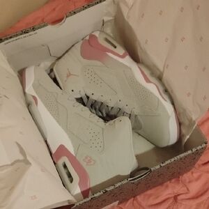 Jordan Gray and Pink Sneakers with Textured Design